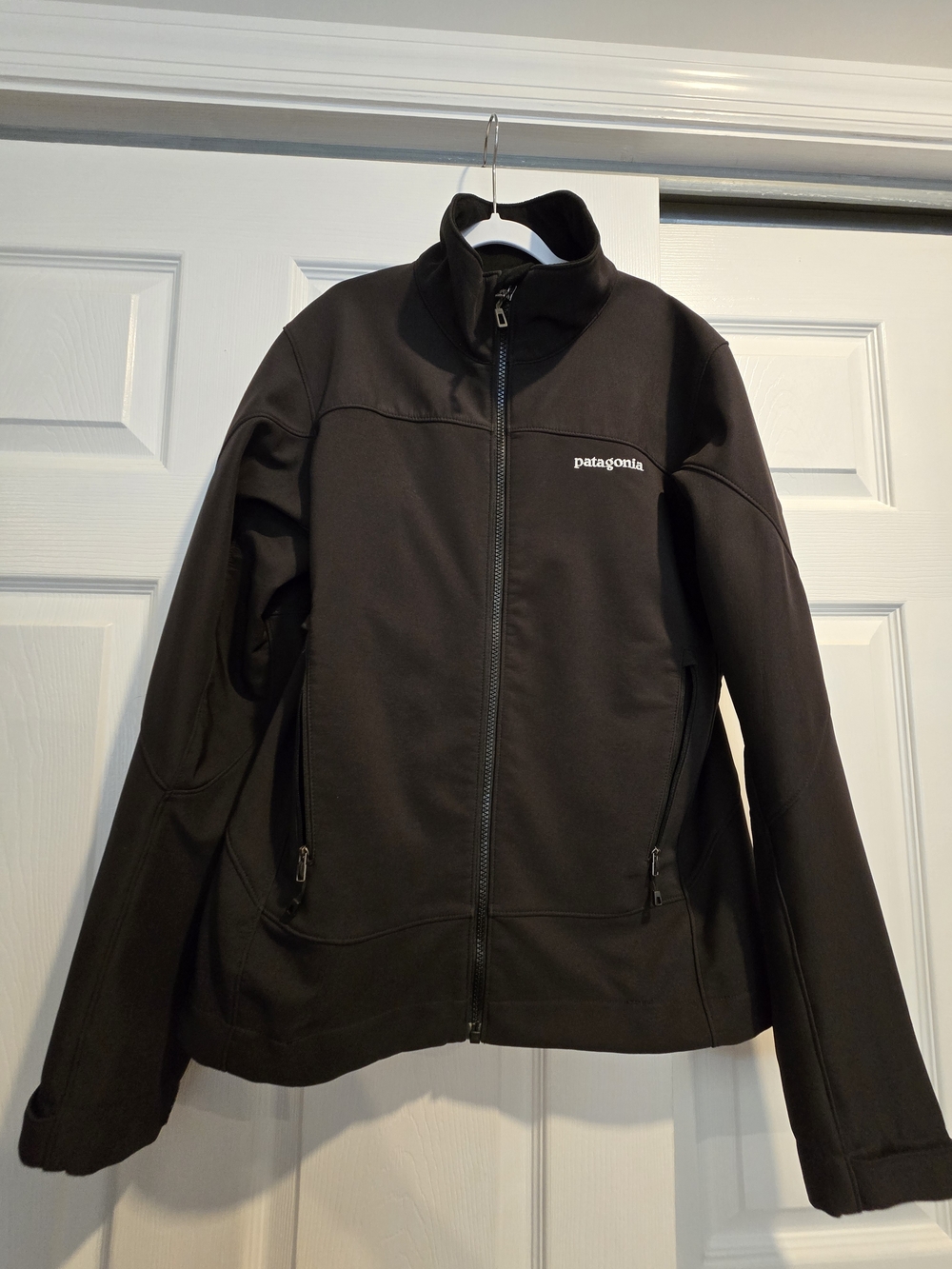 Patagonia Black Full-Zip Softshell Jacket